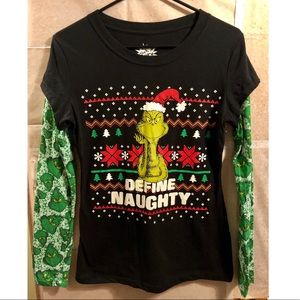 The Grinch shirt. Size-L(11-13) Juniors. (EUC)🎅❤️